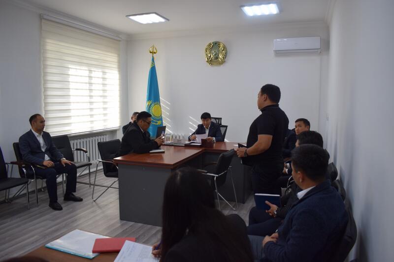 Аким города провёл приём граждан по личным вопросам