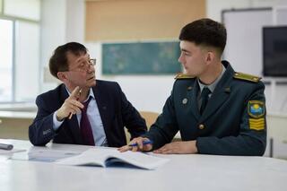 День учителя: школа будущих офицеров правопорядка начинается с преподавателя