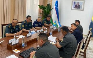 В Ташкенте прошли комплексные консультации представителей оборонных ведомств Казахстана и Узбекистана