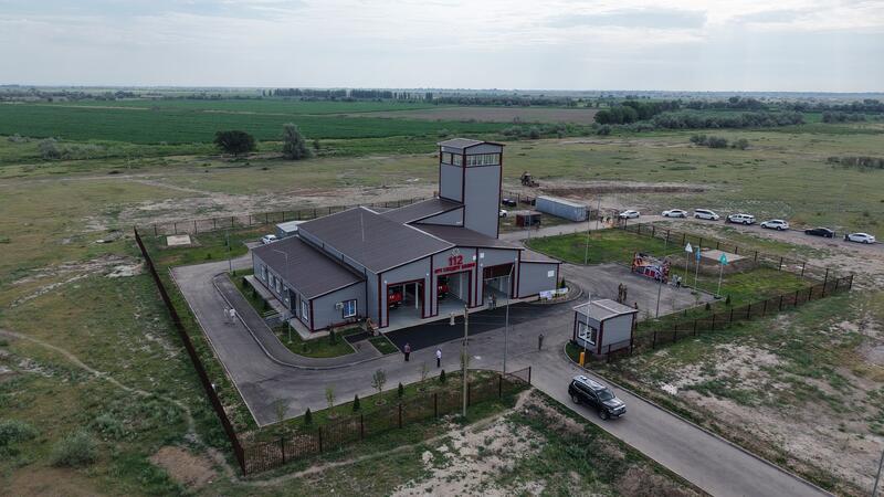 Чингис Аринов открыл первую пожарную часть в селе Нура