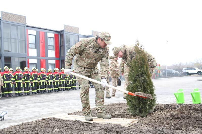 «Тазару күні»: МЧС озеленяет подразделения по всей стране