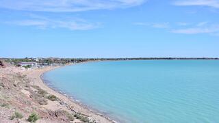 В Балхаше начали строить магистральный водовод для туристических посёлков