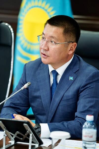 Аким области Асаин Байханов принял участие в заседании Комитета партийного контроля партии «AMANAT»