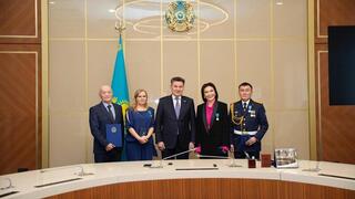 В Восточном Казахстане вручили госнаграды в честь Дня Независимости