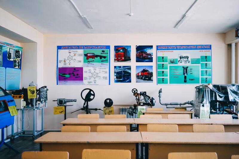 В ЖЕЗКАЗГАНСКОМ ВЫСШЕМ ПОЛИТЕХНИЧЕСКОМ КОЛЛЕДЖЕ ПРОШЕЛ ПРЕСС-ТУР