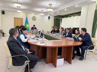 В Минтруда обсудили вопросы цифрового контроля социальных услуг и защиты прав работников во вредных условиях труда