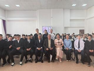 Преемственность поколений: представители старшего поколения встретились со школьниками в столице