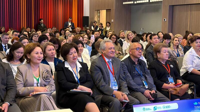 В АЛМАТЫ ОБСУДИЛИ КЛЮЧЕВЫЕ НАПРАВЛЕНИЯ РАЗВИТИЯ ФАРМАЦЕВТИЧЕСКОЙ ОТРАСЛИ