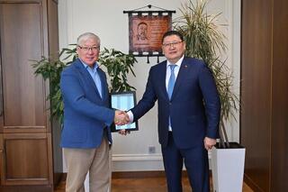 Аким области встретился с директором Национального музея