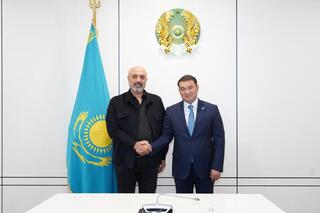 АКИМ ТУРКЕСТАНСКОЙ ОБЛАСТИ НУРАЛХАН КОШЕРОВ ВСТРЕТИЛСЯ С ПРЕДСЕДАТЕЛЕМ ПРАВЛЕНИЯ КОМПАНИИ «YDA HOLDING» ХУСЕЙНОМ АРСЛАНОМ