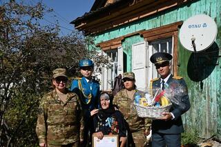 Военнослужащие встретились с ветеранами в Усть-Каменогорске и Туркестане