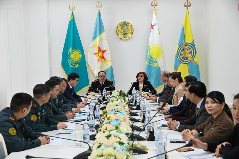 Министерство обороны заключило меморандум с Клубом главных редакторов