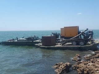 Военные инженеры обеспечивают жителей Шардары питьевой водой