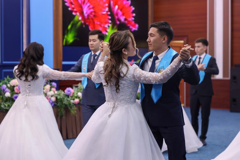 Академия выпустила новых сотрудников