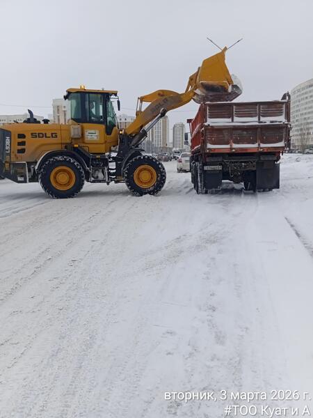 В Астане на снегоуборочные работы вывели более 1,7 тыс. единиц спецтехники