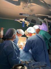 В КАЗАХСТАНЕ ВПЕРВЫЕ ПРОВЕДЕНА ОПЕРАЦИЯ ПО РЕЗЕКЦИИ БИФУРКАЦИИ ТРАХЕИ