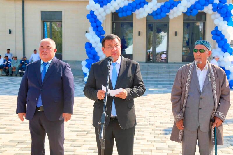 Cексеуіл теміржол вокзалы пайдалануға берілді