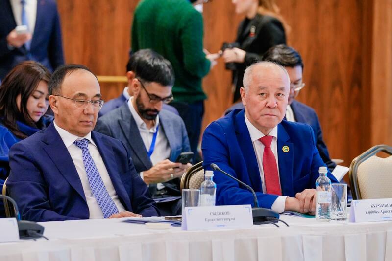 В Астане прошла экспертная встреча по обсуждению проекта новой Конституции