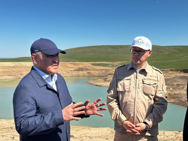 ТУРКЕСТАН: МИНИСТР ВОДНЫХ РЕСУРСОВ ОЗНАКОМИЛСЯ С ХОДОМ СТРОИТЕЛЬСТВА ВОДОХРАНИЛИЩА «КАРАКУЫС» В ТОЛЕБИЙСКОМ РАЙОНЕ