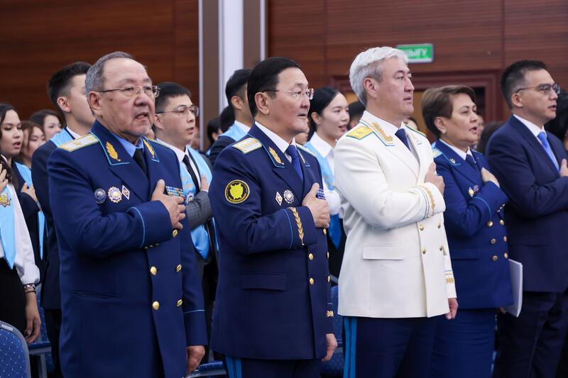 Академия выпустила новых сотрудников