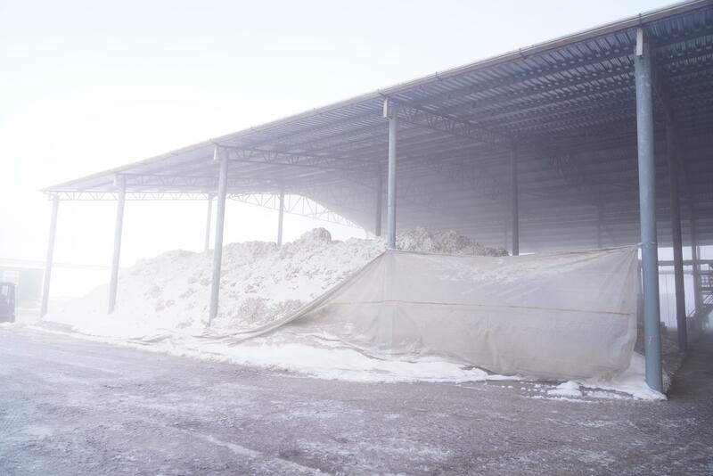 ТУРКЕСТАН: НУРАЛХАН КУШЕРОВ ОЗНАКОМИЛСЯ С РАБОТОЙ ХЛОПКОПЕРЕРАБАТЫВАЮЩИХ ПРЕДПРИЯТИЙ В МАКТААРАЛЕ