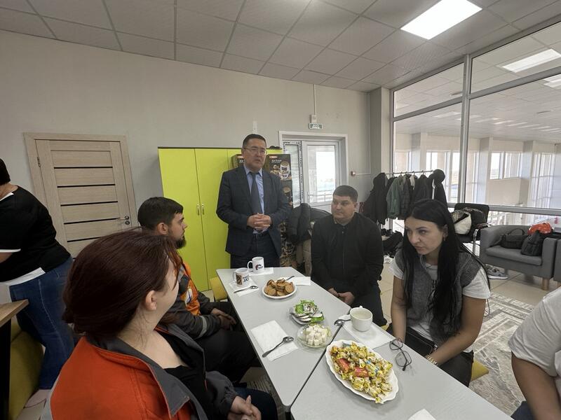 Поколения, связанные трудом и преданностью делу!