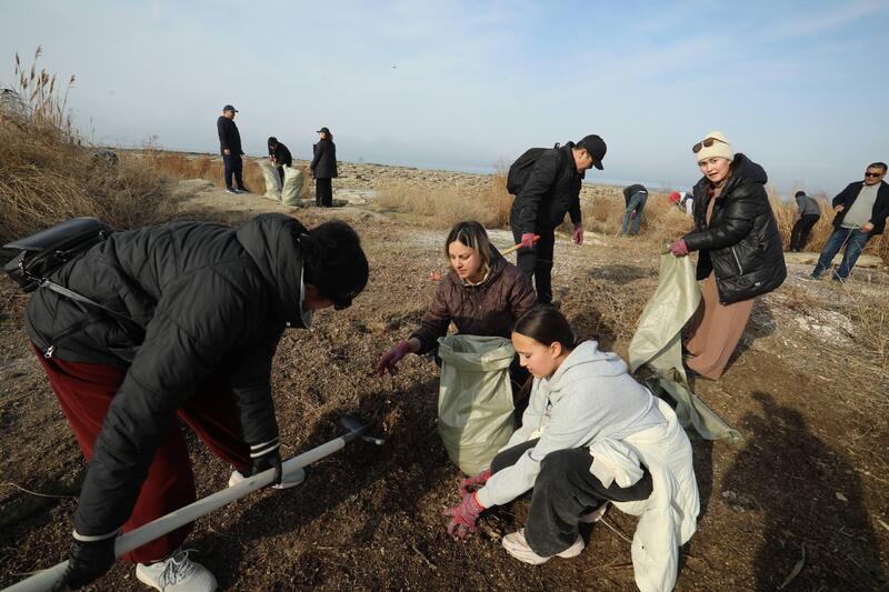 В Мангистауской области в рамках экологической акции «Тазару күні» прошёл масштабный субботник