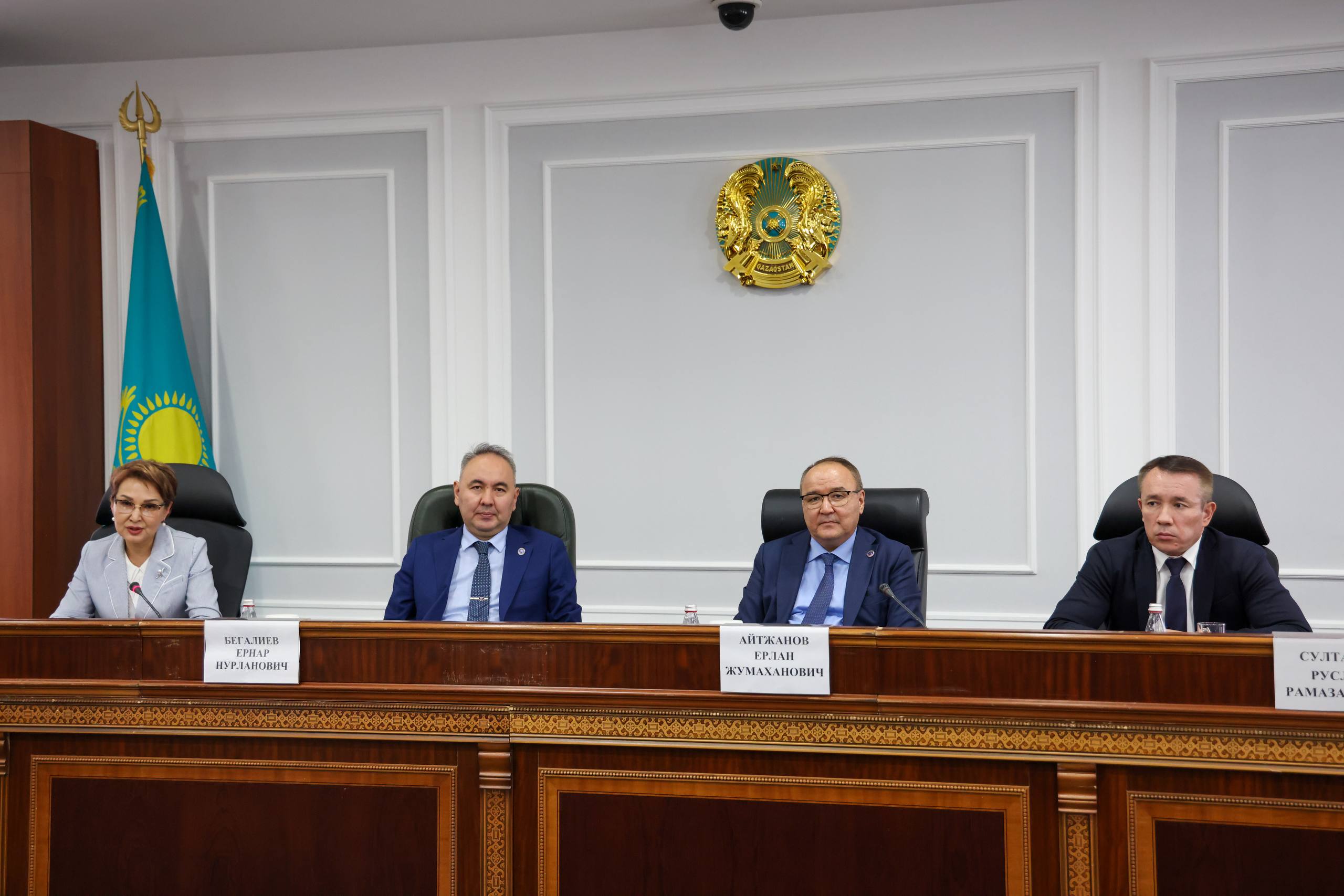 В городском суде Астаны состоялась очередная выездная встреча членов Высшего Судебного Совета с судьями и работниками судов столицы
