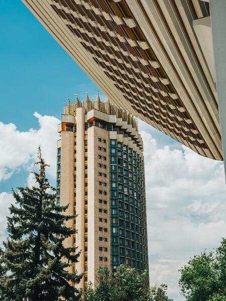 Британское издание Country & Town House рекомендует Алматы для путешествий и знакомства с современной культурой
