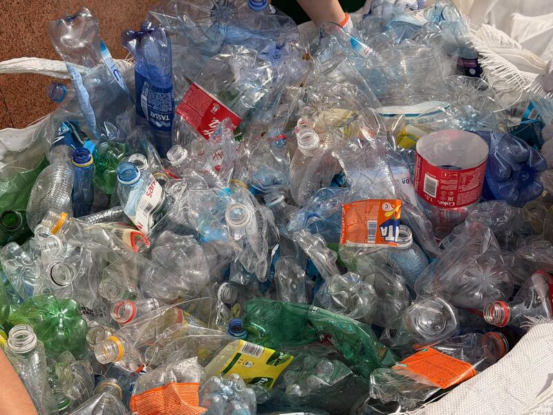 От сортировки до обмена: в Алматы прошла экологическая акция Recycle Бірге