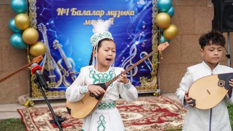 В Астане открылся филиал новой музыкальной школы для детей