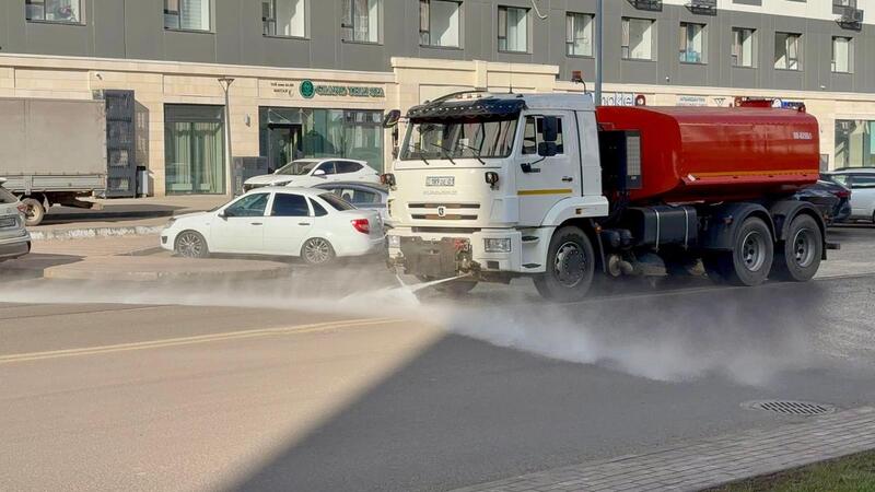 В Астане продолжается масштабная уборка после зимы