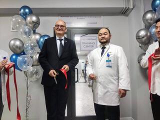 В НИИ КАРДИОЛОГИИ И ВНУТРЕННИХ БОЛЕЗНЕЙ ОТКРЫЛСЯ СОВРЕМЕННЫЙ ЭНДОСКОПИЧЕСКИЙ УЧЕБНЫЙ ЦЕНТР