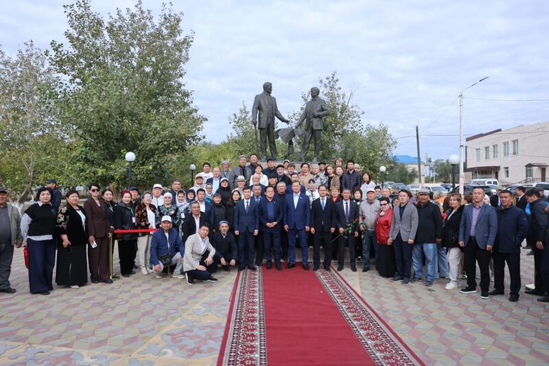 Потомки Миржакыпа Дулатова выразили благодарность акиму Костанайской области Кумару Аксакалову
