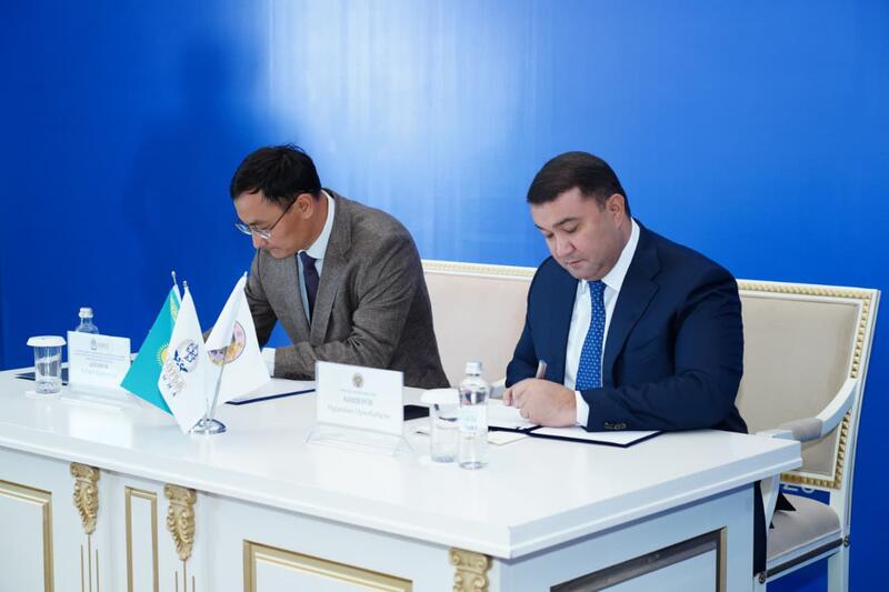 МЕЖДУ АКИМАТОМ ТУРКЕСТАНСКОЙ ОБЛАСТИ И АО «САМРУК-ҚАЗЫНА» ЗАКЛЮЧЕН МЕМОРАНДУМ О СОТРУДНИЧЕСТВЕ