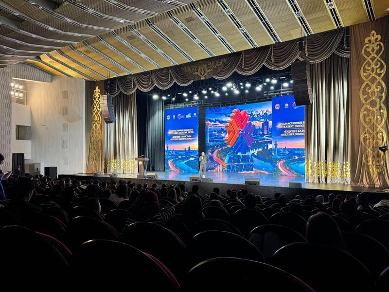 Интеллект, экология, порядок: молодежный форум провели в Астане
