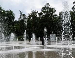 Эпидемиологи предупреждают жителей об опасности купания в фонтанах
