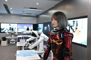 Аким Алматы встретился с сооснователем AgiBot и запустил стратегическое сотрудничество в сфере робототехники и ИИ