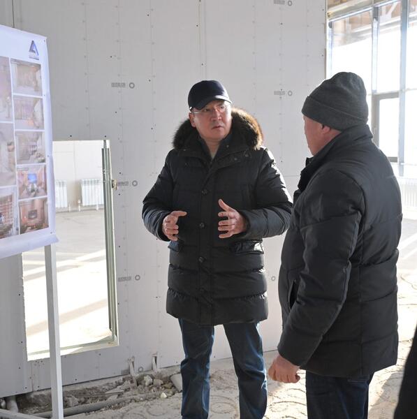 Аким Павлодарской области Асаин Байханов совершил рабочую поездку в Баянаульский район, где оценил ход реализации ключевых инфраструктурных, проектов