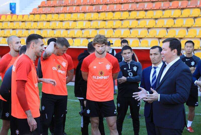 Асхат Шахаров посетил тренировку футбольного клуба «Актобе
