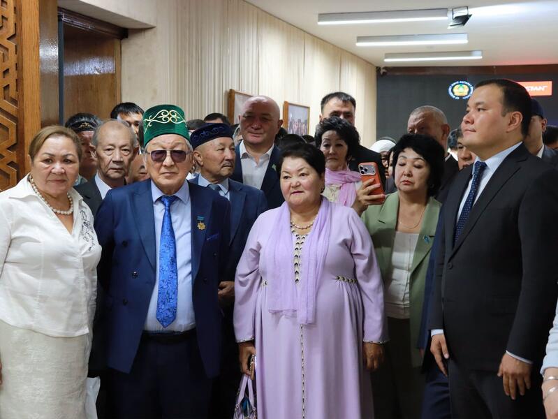 В ТУРКЕСТАНЕ ПРОШЛО КУЛЬТУРНОЕ МЕРОПРИЯТИЕ, ПОСВЯЩЕННОЕ 95-ЛЕТИЮ ОЗБЕКАЛИ ЖАНИБЕКОВА