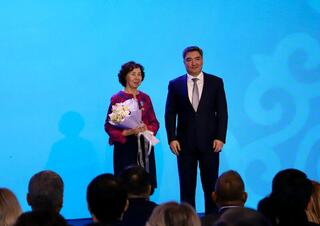 В Астане награждены ветераны социальной сферы и лучшие соцработники