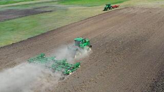 Более 440 млрд тенге направлено АКК на проведение аграриями весенне-полевых работ