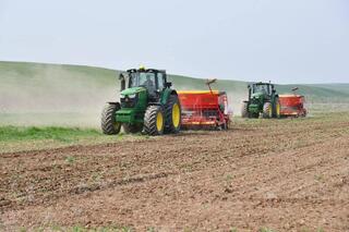 В ТУРКЕСТАНСКОЙ ОБЛАСТИ УВЕЛИЧИЛИСЬ ПОСЕВНЫЕ ПЛОЩАДИ И УВЕЛИЧИЛАСЬ УРОЖАЙНОСТЬ