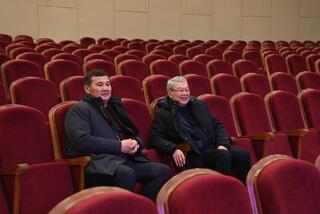 Аким области вместе с государственным и общественным деятелем Икрамом Адырбековым посетил новые объекты