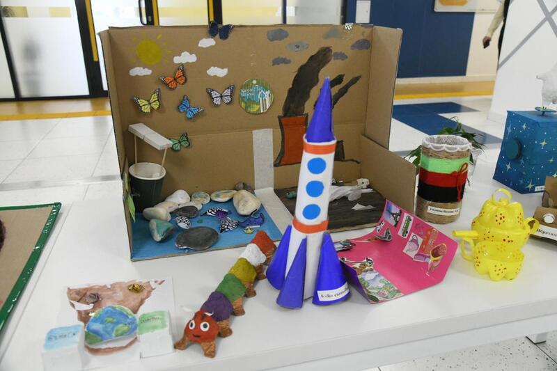 Столичные школьники представили свои эко-идеи на выставке в Астане