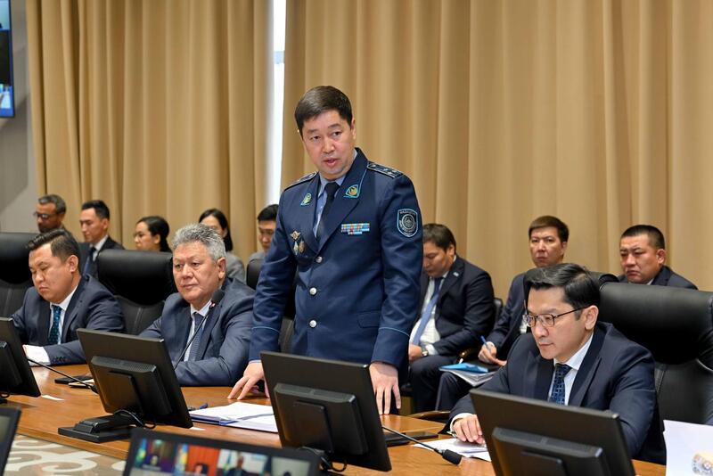 Рассмотрены вопросы реализации государственной молодежной политики и развития массового спорта в регионе