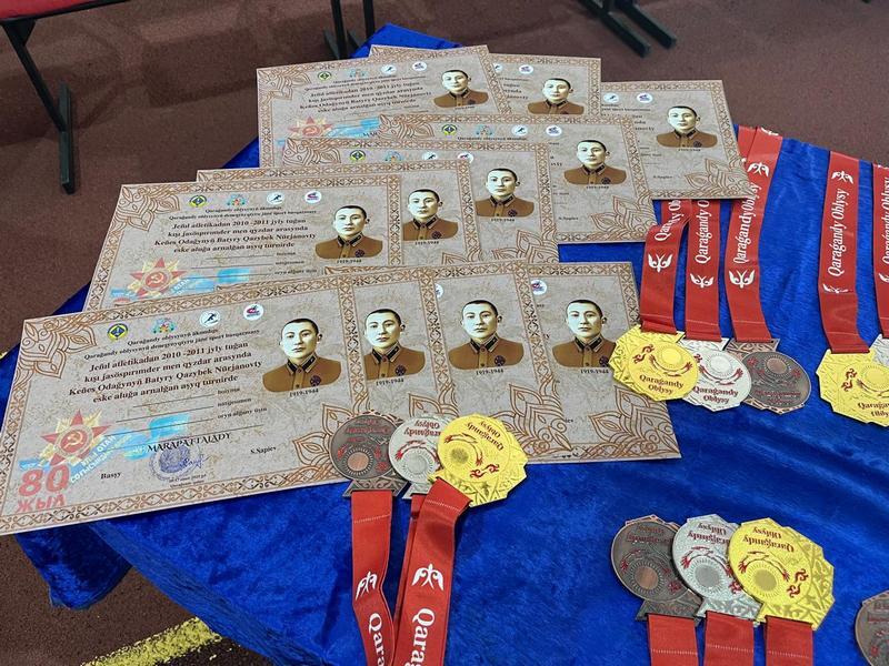 200 спортсменов участвуют в республиканском турнире по лёгкой атлетике памяти Казыбека Нуржанова