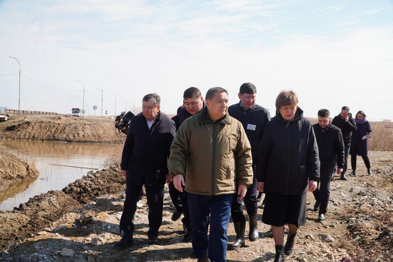 Аким Акмолинской области ознакомился с ходом противопаводковых мероприятий в г. Кокшетау
