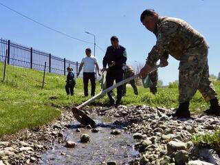 ТУРКЕСТАН: В БАЙДИБЕКСКОМ РАЙОНЕ ПРОШЛА ЭКОЛОГИЧЕСКАЯ АКЦИЯ «БҰЛАҚ КӨРСЕҢ, КӨЗІН АШ» С УЧАСТИЕМ ЗАЩИТНИКОВ ПРИРОДЫ